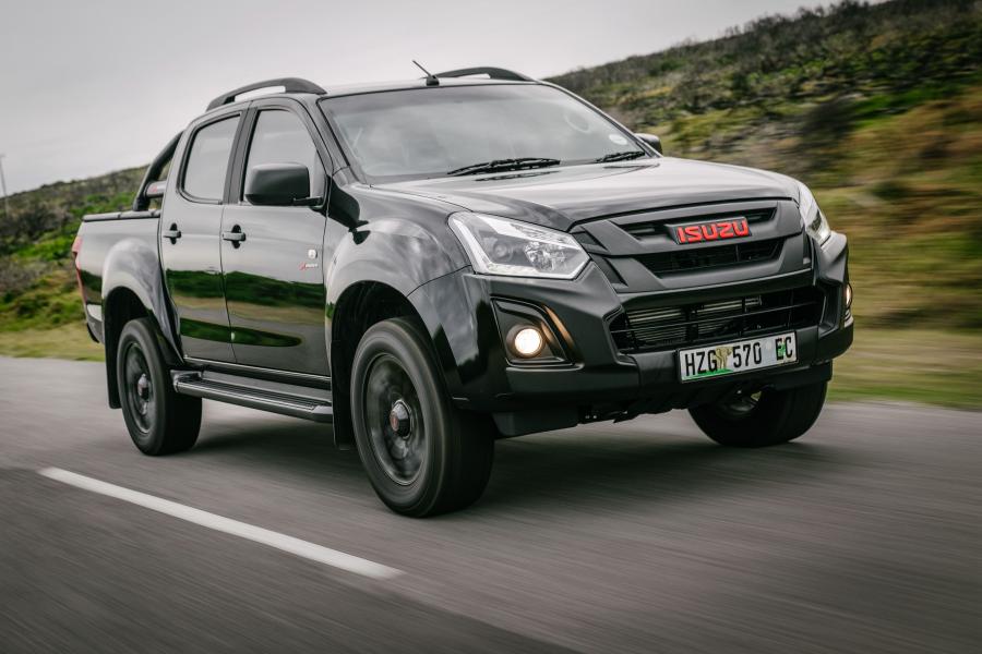 Isuzu KB Double Cab X-Rider Black 2018 года  (фото 19 из 34)